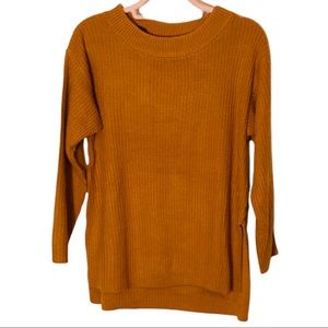Uniq Sweater Open back long sleeve sweater NWT